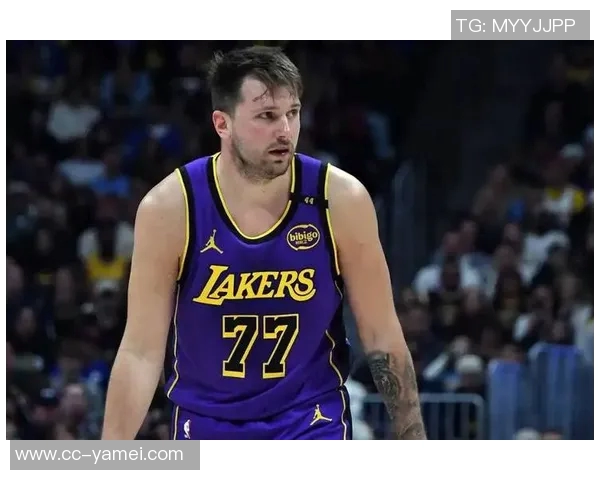 关键时刻东契奇掌控比赛雷迪克称他持球让队友倍感安心